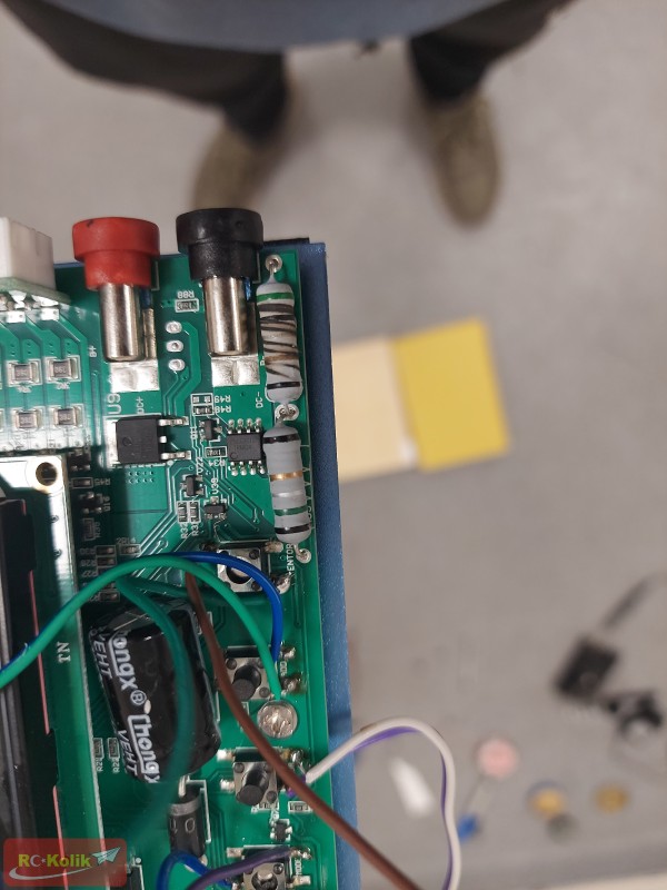 İmax şarj aletinden duman geldi bu parça kaç ohm bilen var mi