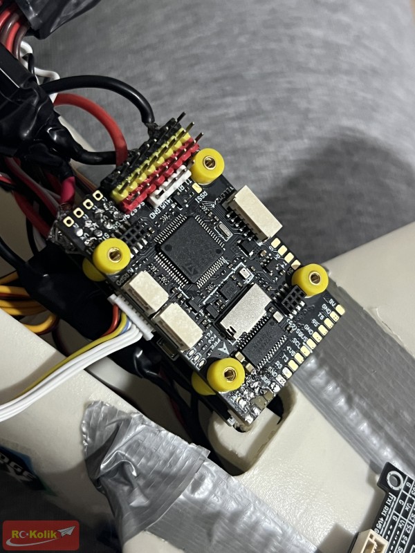 Speedybee f405 uçuş kontrolcüsü led yanmıyor